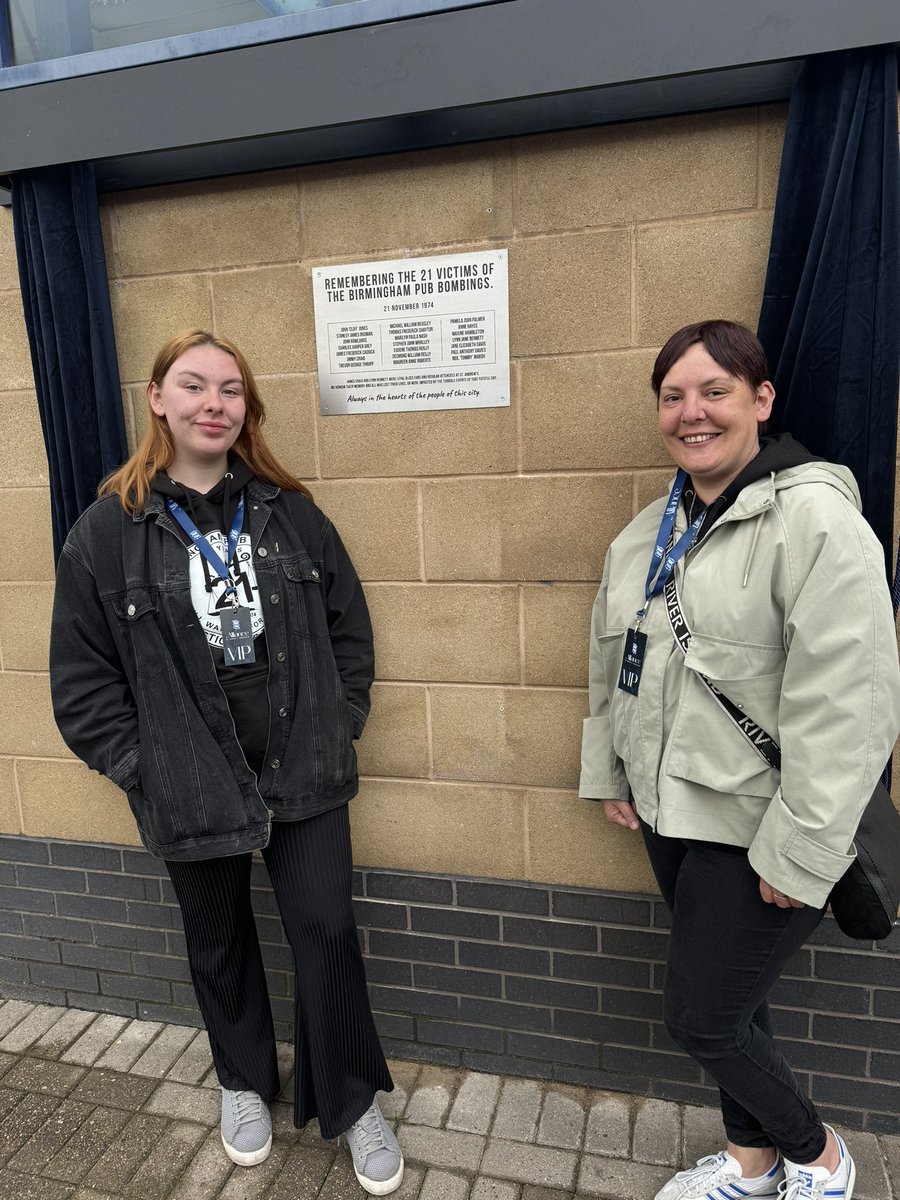 @BCFC @Justice4the21 This evening , I had the honour and privilege to be invited along to my club to see the unveiling of the plaque to remember 21 lives lost to the Birmingham pub bombings , the first club to honour in this way #avfc its time you did the same