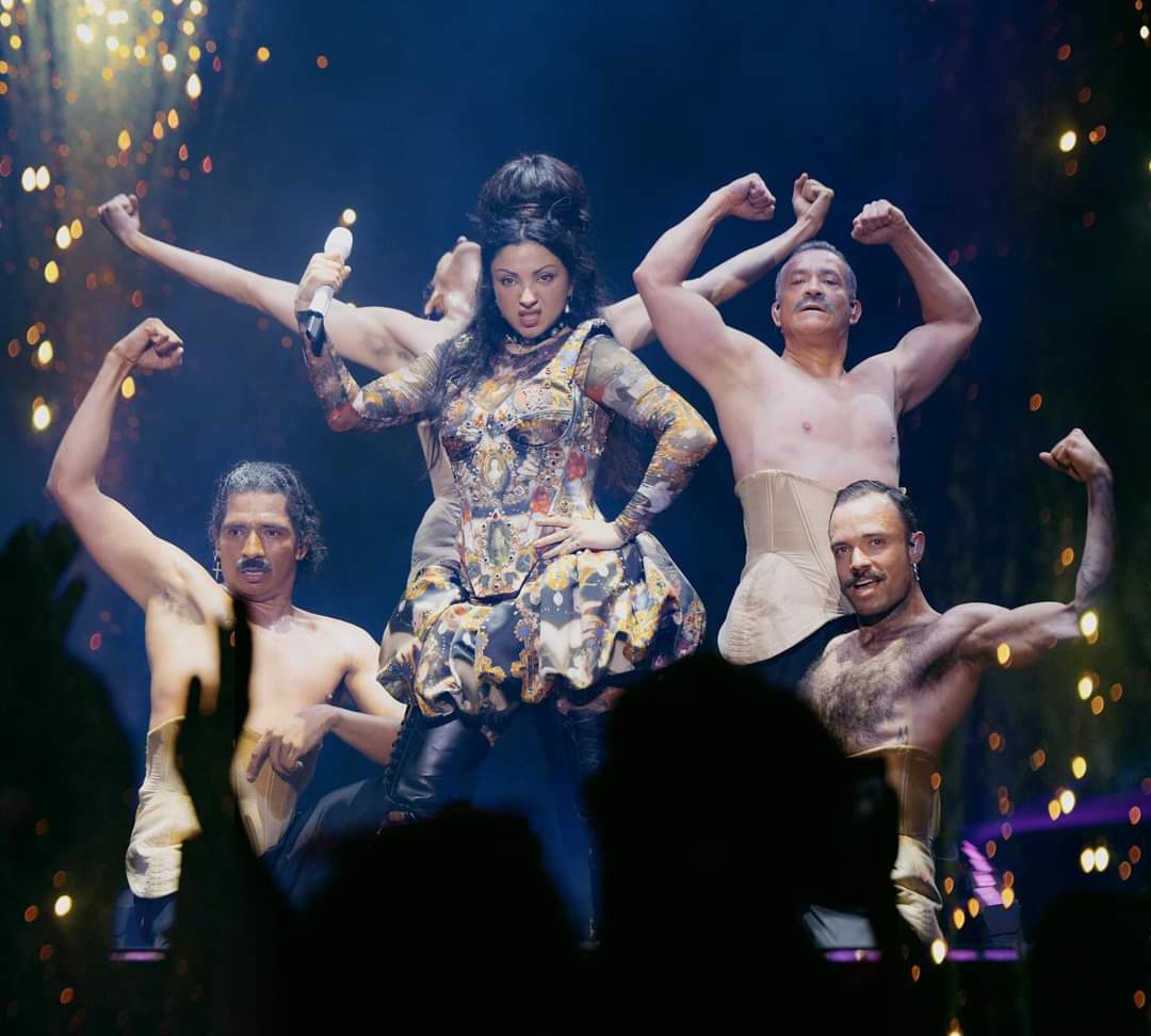 TabascoMon's tweet photo. Feliz #MONday con toda la actitud❤️‍🔥

#monlaferte #autopoiética #mexico #tabasco https://t.co/LQ94nFxKNW