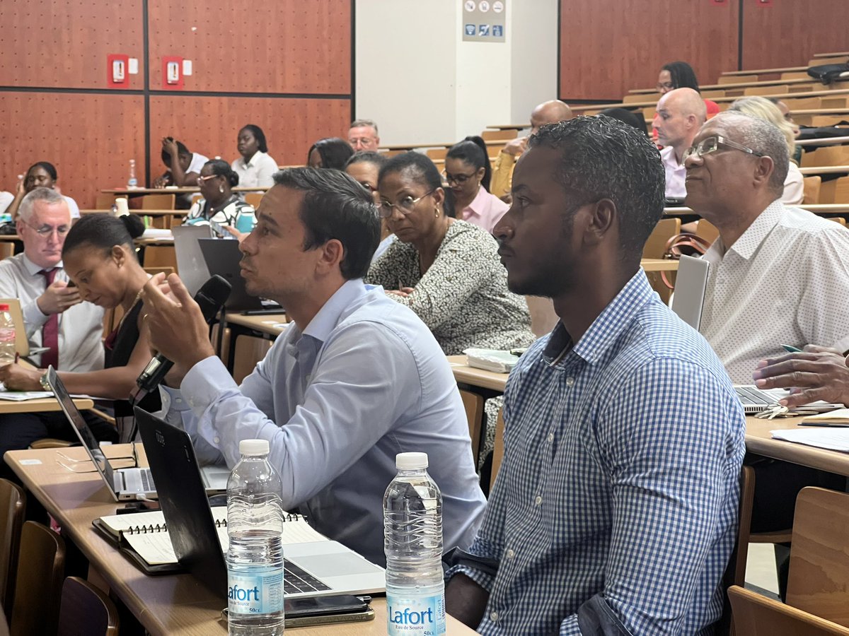 Le dernier #GrandDebat pour la construction du #Projac a démontré la volonté commune des parents d’élèves et des partenaires de renforcer la relation de confiance et les démarches coopératives avec l’académie 🤝
Merci à tous pour ces échanges fructueux.