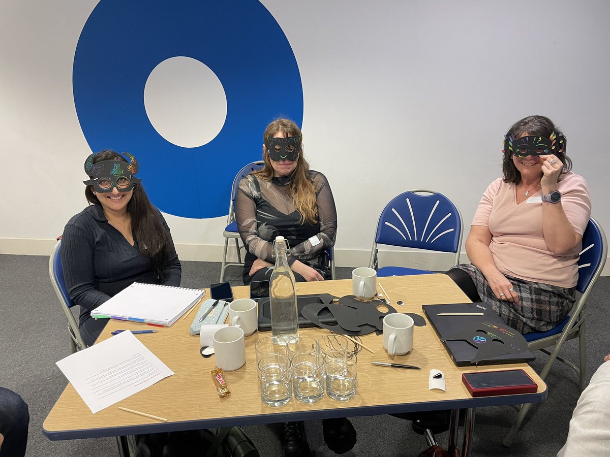 DispenseDigest's tweet photo. ✨Today was the 1st of 2 #development days 💻 for the #LeadershipSkills for #OpticalProfessionals module @eyeonwopec Day 1 has been fun and thought-provoking! 😁💭 with an inspiring #SpecialGuest appearance from @LOCSU #CEO ✨
#Leadership #OnlineLearning https://t.co/jCaOZuOlxm