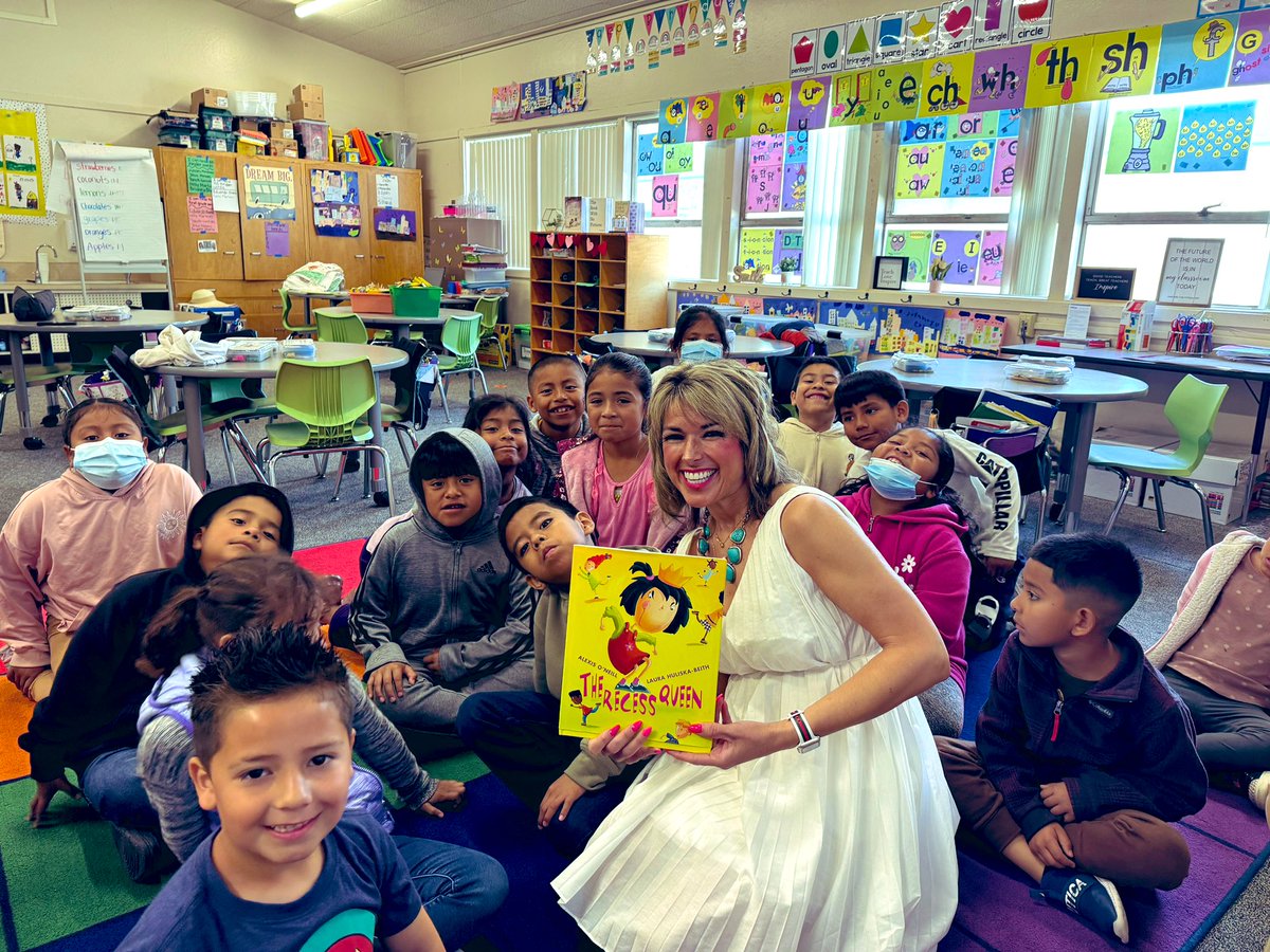 Hello, gorgeous Monday of a week full of opportunities to positively impact lives!💕 Let’s talk about a love of literacy! 📚 Beautiful children with big dreams on a day full of sunshine!! 💕🩵💪🏽🩵💕 #ALLmeansALL #GreenfieldGuarantee #ProudtobeGUSD #CultivateCuriosity…