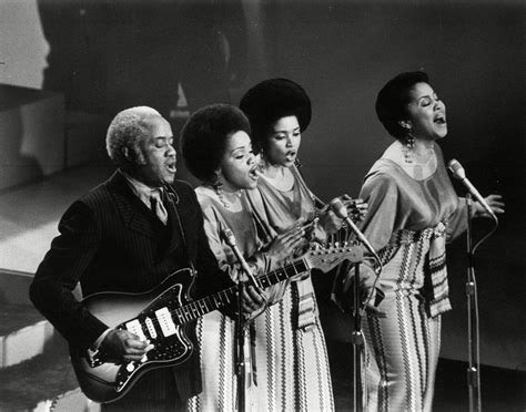 The staple singers are one of my all-time favorite bands. I could listen to Mavis’s voice all day long. m.youtube.com/watch?v=oab4ZC…