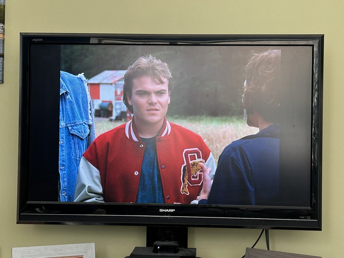 I’m watching #NorthernExposure and a very young @jackblack just showed up! So fun.