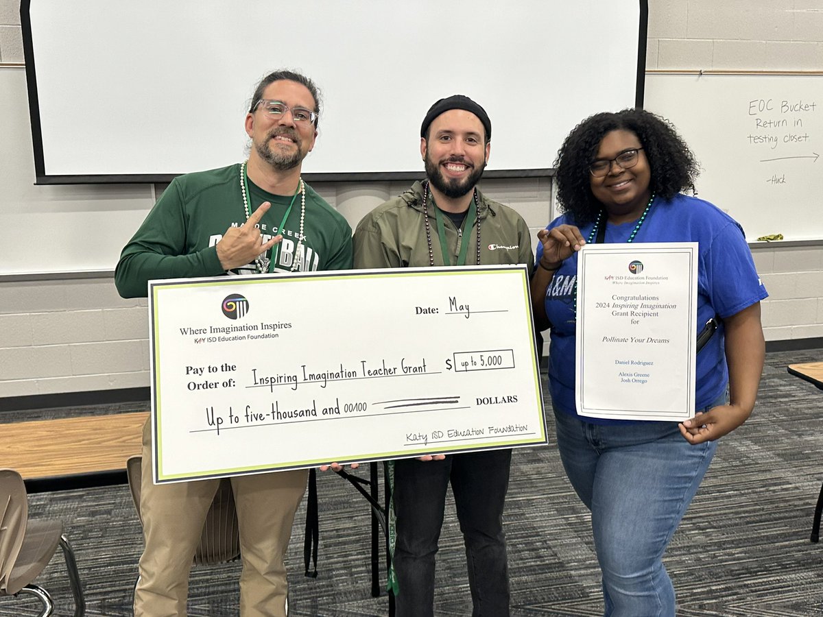 LHerring_MCHS's tweet photo. Congratulations to all of our @KatyISDEdFound Teacher Grant recipients!! Thankful for a foundation that supports our teachers and thankful for teachers that invest their time in these grants to make learning come alive in their classrooms! #PROUDPrincipal #MaydeForThis 💚 https://t.co/4KK4ojr6w7