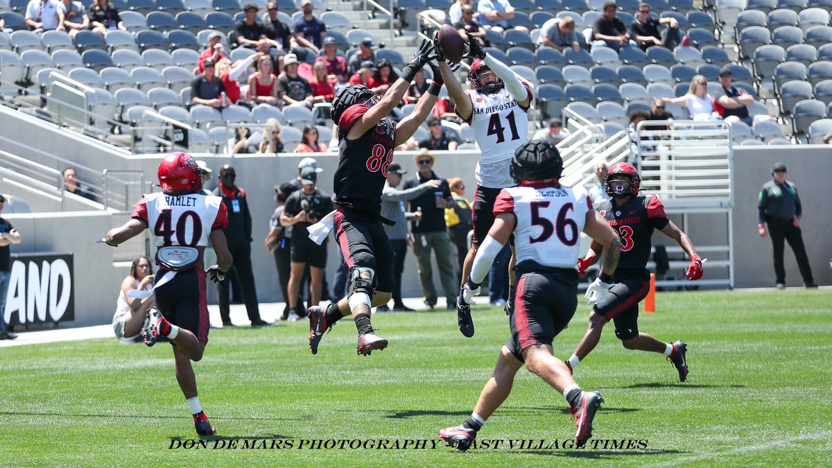 Aztecs in Action @AztecFB # 41 Jakson Berman @berman_jakson Position Cornerback Height 5-11 Weight 185 Class Sophomore Hometown San Jose, Calif. High School Valley Christian High @EVT_News @TheSDSUPodcast @SD_SportingNews