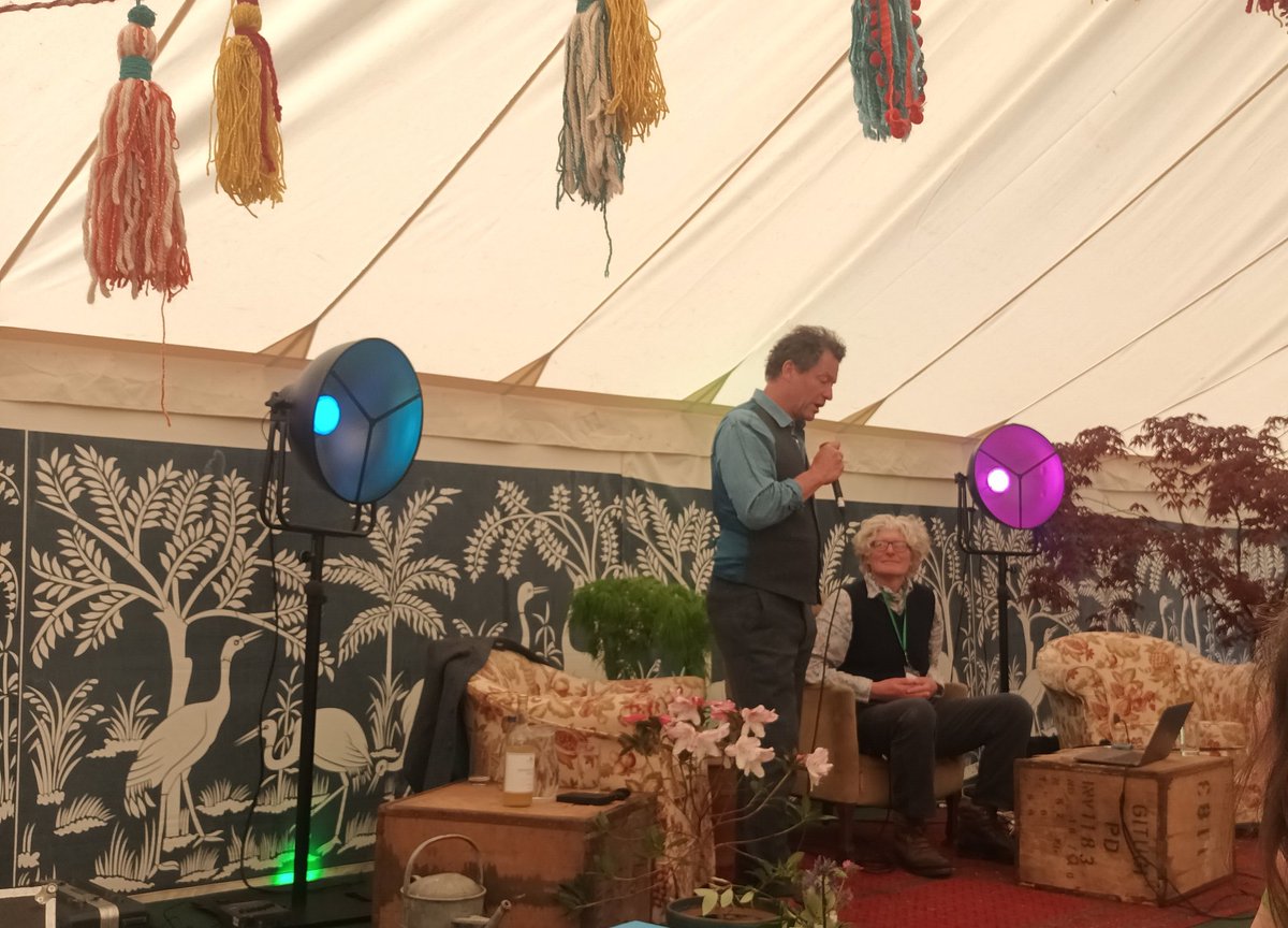 What a brilliant day on Saturday @Ballintubbert_ festival of garden & nature. Especially loved @rorysfood chat with @kategatacre and @tompetherick '2 growers and a cook' and @organicpools & @DominicWest swimming ponds. Fab organic gardens to host it all in. Well done Jenifer 👨‍🌾