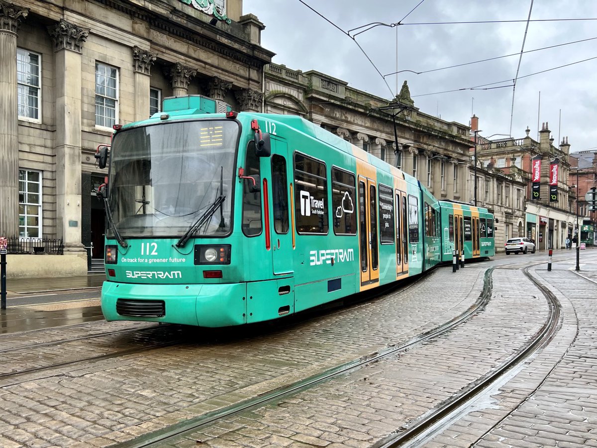 On abit of a dull day in #Sheffield we see GG just departing Cathedral on her way to #MiddlewoodParkandRide, #GreenGoddess #Supertram 22/4/24