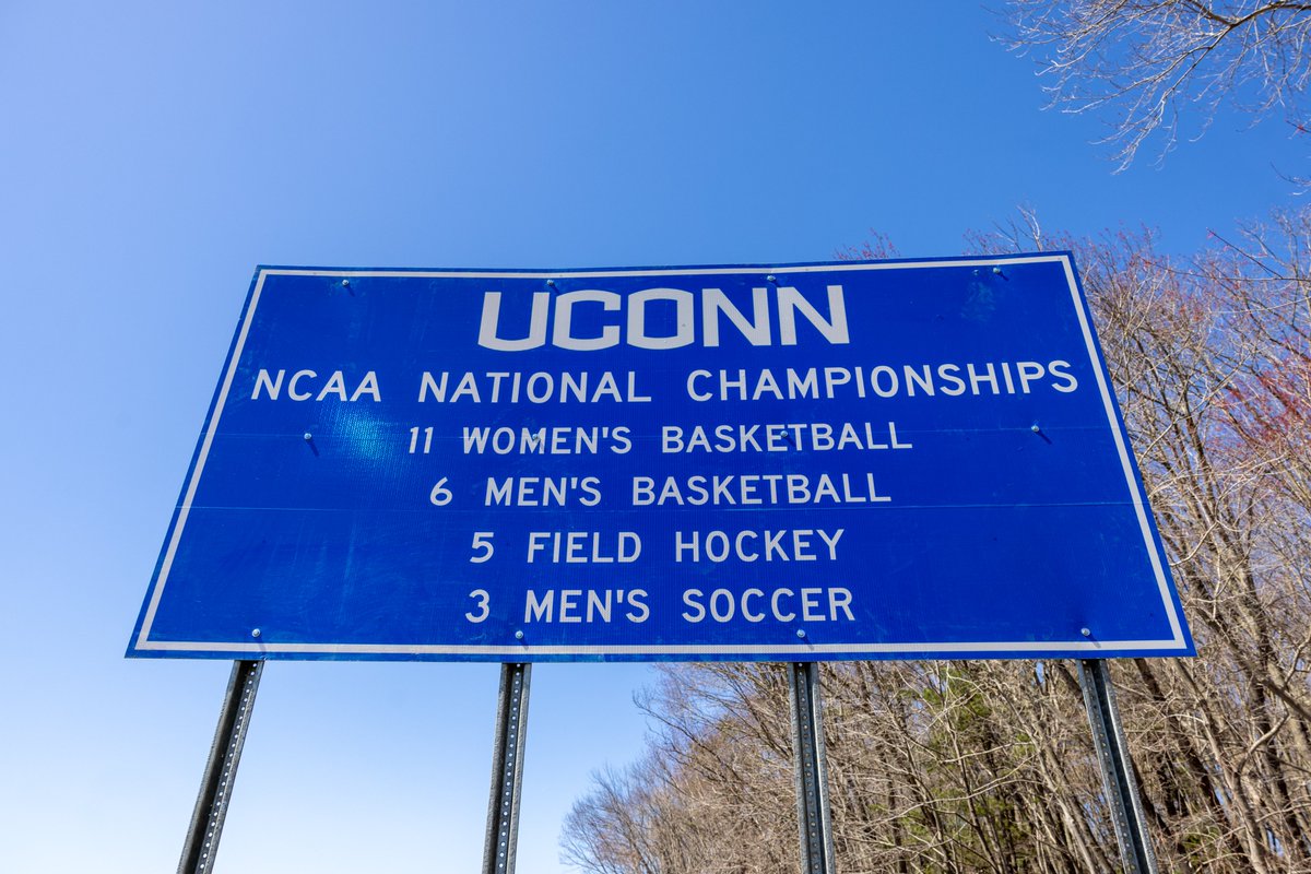 UConnHuskyAD tweet picture