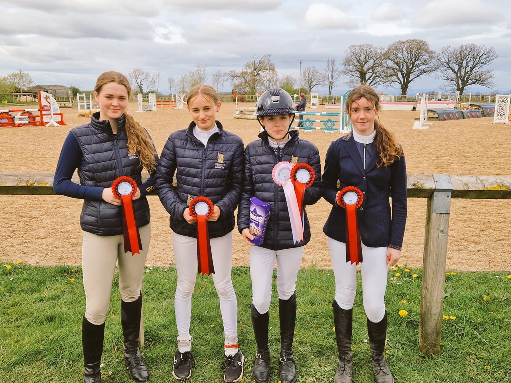 Sed_Equestrian's tweet photo. A WIN for our 80cm Show Jumping Team with Ella taking 5th place individually in a highly competitive class. Well done Team #NationalQualification https://t.co/aUl8ucTBX6