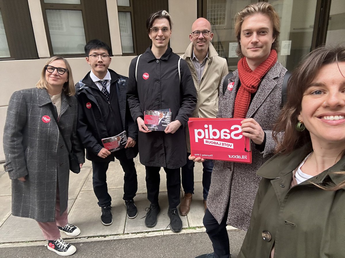 Lovely to be out for @SadiqKhan and @RNBlake in Westminster this evening! Strong support for Labour’s mayor and his record of house building and free school meals ahead of next week’s vote 👍