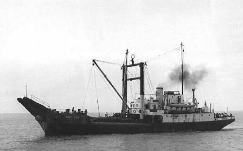 Dispenser class salvage vessel HMS Dispenser: Launched 22.04.43.