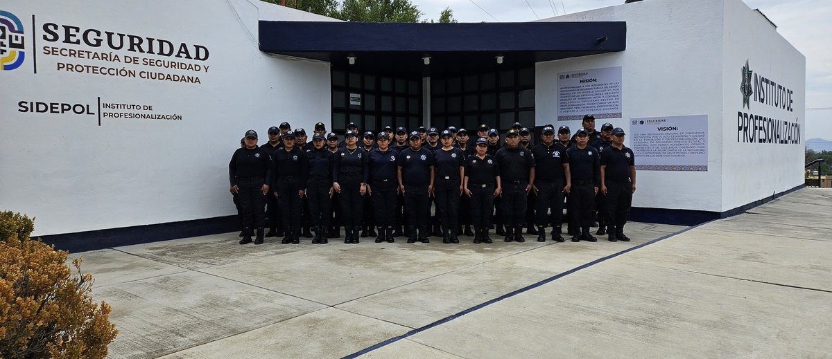 SidepolOax's tweet photo. El Instituto de Profesionalización, da inicio con la capacitación denominada, “Formación Inicial Equivalente para Policía de Proximidad” en el núcleo municipal.

@SIDISSP_GobOax @SSPC_GobOax https://t.co/4jGp5lo3uE