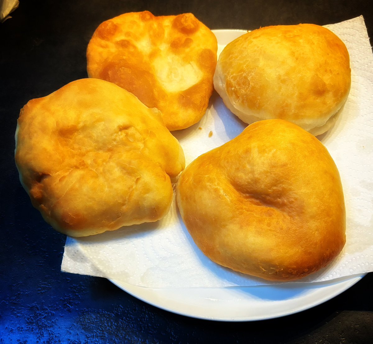 wesonator's tweet image. After a full day of drum editing, sustenance was required. Such an important part of working with the Wesonator, there’s a big chance you’ll get fed on studio cooked food. Albondigas with Indian Fry Bread. #food #mixengineer #wesismore