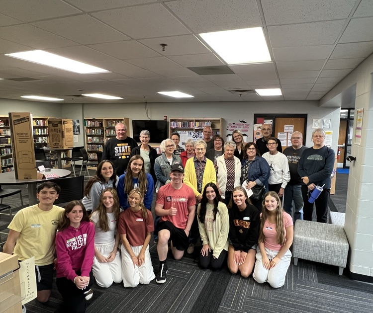 WintersetSchool's tweet photo. The AP lit class presented their Vietnam War “Museums” after reading Tim O’Brien’s novel. They were evaluated by several retired WCSD faculty. Students researched the ways the Vietnam War affected a generation. We appreciate the staff all coming back! #wintersethuskypride https://t.co/LoSl2yRXKF