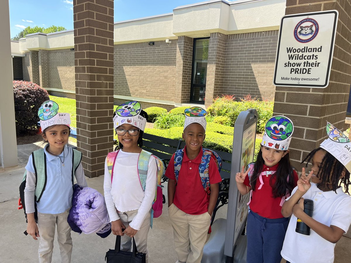 My STEM heart is happy seeing our scholars celebrating and taking care of our Earth on Earth Day today! I hope everyone is taking care of our home, planet Earth! As Wendell Berry said, “the Earth is what we all have in common.” @WESWildcats2 @mrsuremovich @MarcquezHaley