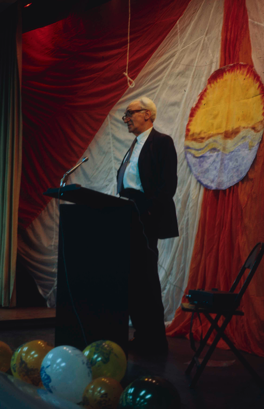 VelikovskyBook's tweet photo. To celebrate the first #EarthDay, Immanuel Velikovsky spoke at what is now the Parsons School of Design on 5th Avenue in Manhattan on April 22, 1970.

📸: The New School Archives
#Velikovsky
#VelikovskyBook https://t.co/AVyXIDEqVe