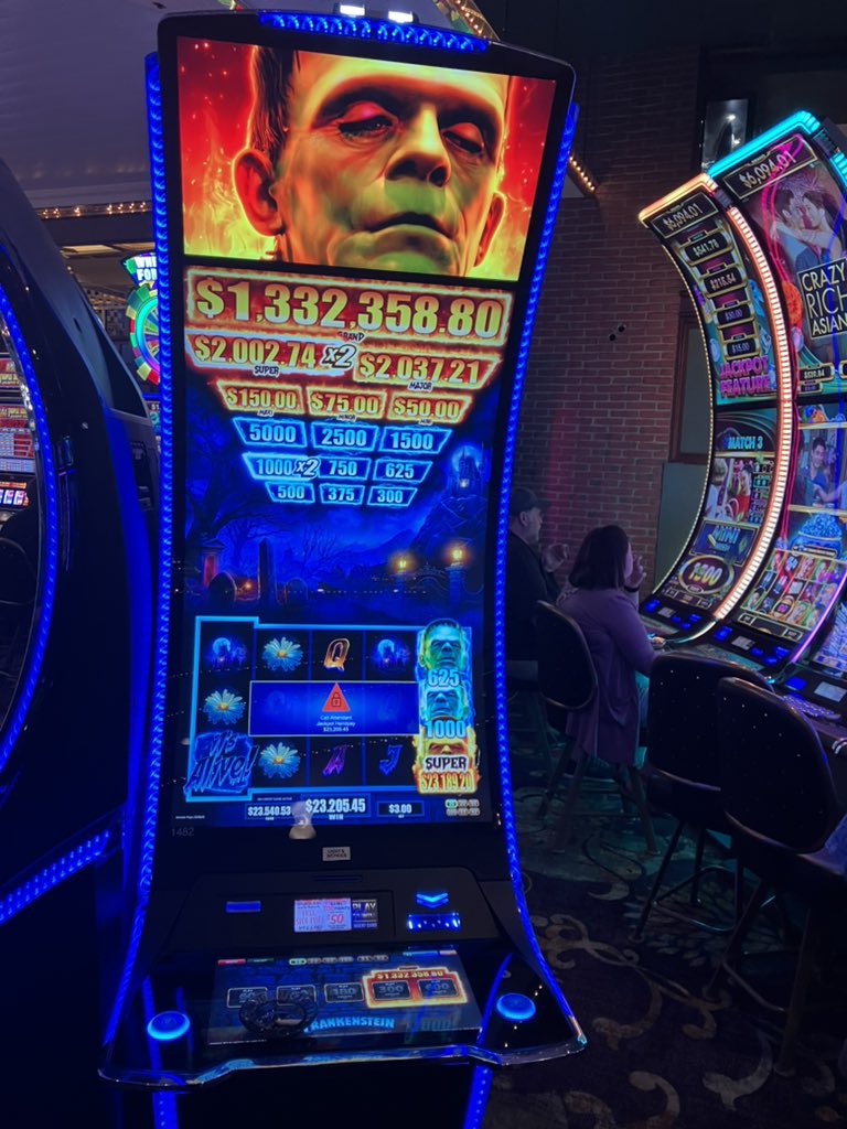 The new Frankenstein slot machine is ALIVE! 🎉Congrats to the lucky winner who bet $3 and landed a $23,205 payday! 💸 #moneymonday #fourqueens #lasvegas