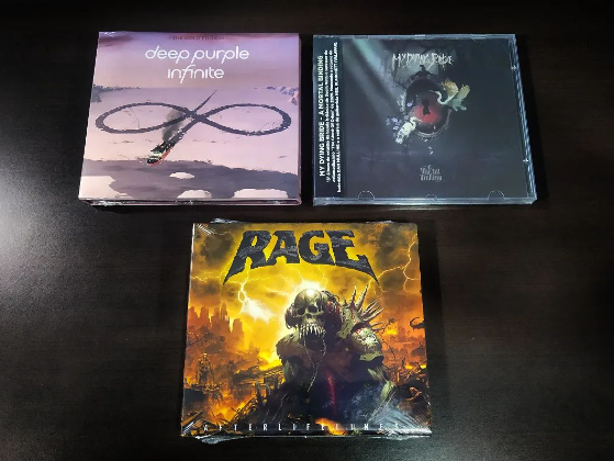 Die Hard tweet media