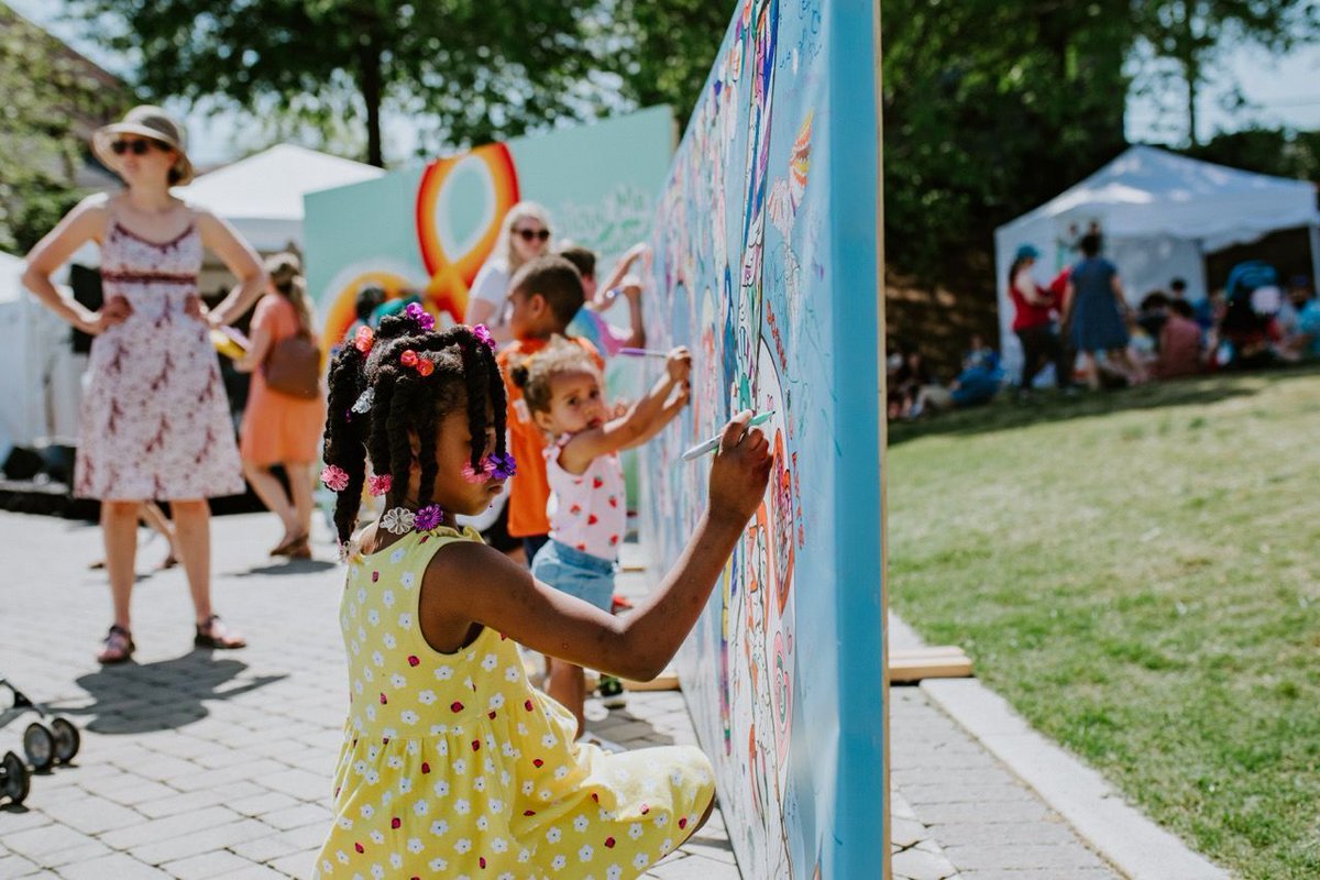 🌸 @DogwoodArts Festival is this weekend! Music, art, and fun for the whole family held on the World’s Fair Park's Performance Lawn. ➡️ FREE TO ATTEND! ✨ Dogwood Arts Festival was named no. 3 “Best Art Festival” in the country in USA TODAY 10Best Readers’ Choice 2024 Poll!