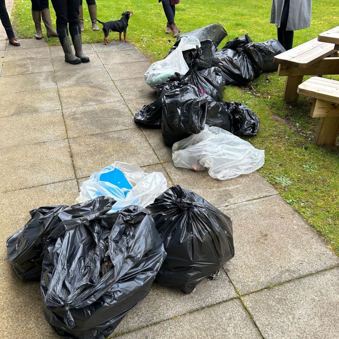 🌎 Our Inverness office celebrated #EarthDay with a spot of litter picking this afternoon. Great work, team 👏 #Galbraith | #PlanetvsPlastics