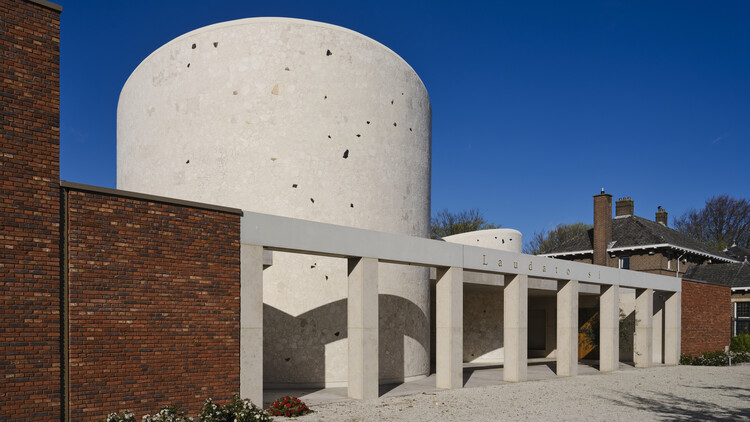 archiplain's tweet image. #ReligiousArchitecture #Burial Crematorium PAX / queeste dlvr.it/T5s1cg