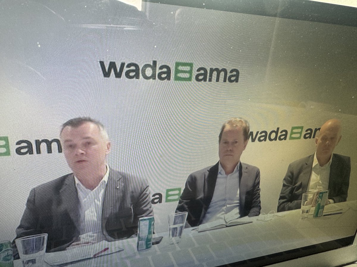 Conf ⁦<a href="/wada_ama/">WADA</a>⁩ live : « on ne connait pas l’origine de contamination. On n’a pas pu vérifier sur place mais d’après nos analyses, c’est bien une contamination et donc les nageurs chinois sont innocents ». Voilà le produit que les journalistes doivent avaler 🤓