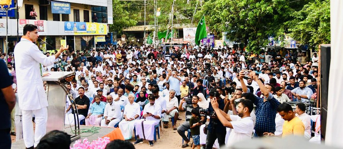 Attended the ‘Nyay Sammelan’ Our manifesto leaves no one behind. Kerala is ready to vote for a government which brings progress and opportunity for all 🇮🇳 📍Wandoor, P.C. Wayanad, Kerala @RahulGandhi @INCIndia @INCKerala