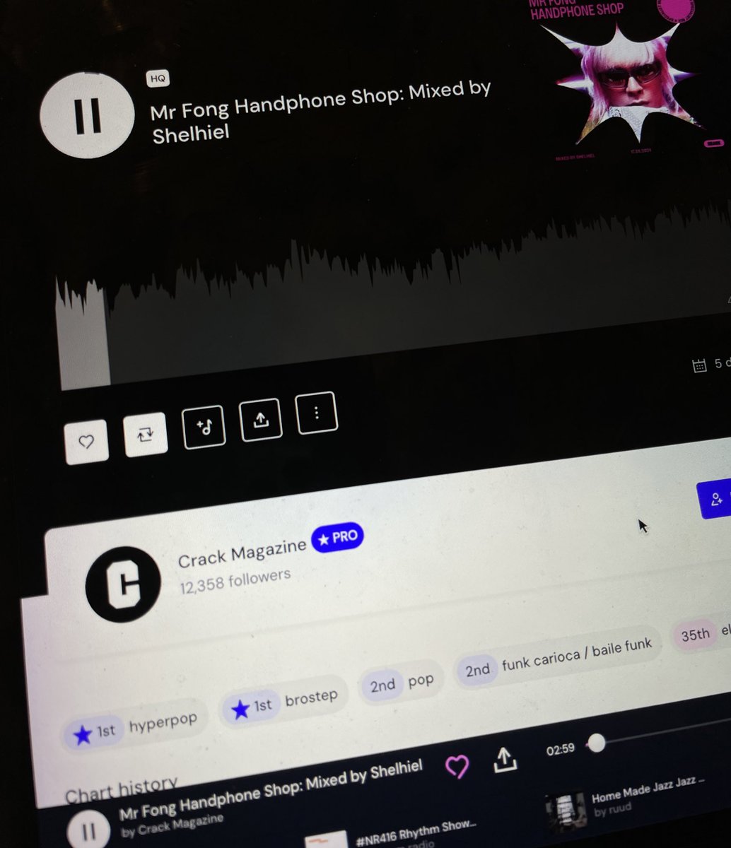 my crack mix got 1st in hyperpop/brostep chart 🤯

& 2nd in pop / bailefunk mixcloud charts 😭😭😭😭😭😭

like whatttttttttttt