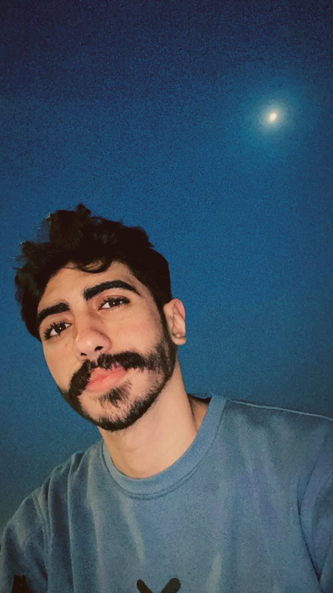 ashrraff21's tweet photo. 🌔🕊️ https://t.co/9tWNzvZS3L