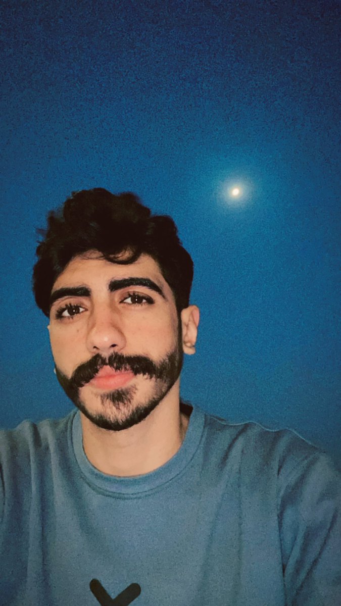 ashrraff21's tweet photo. 🌔🕊️ https://t.co/9tWNzvZS3L