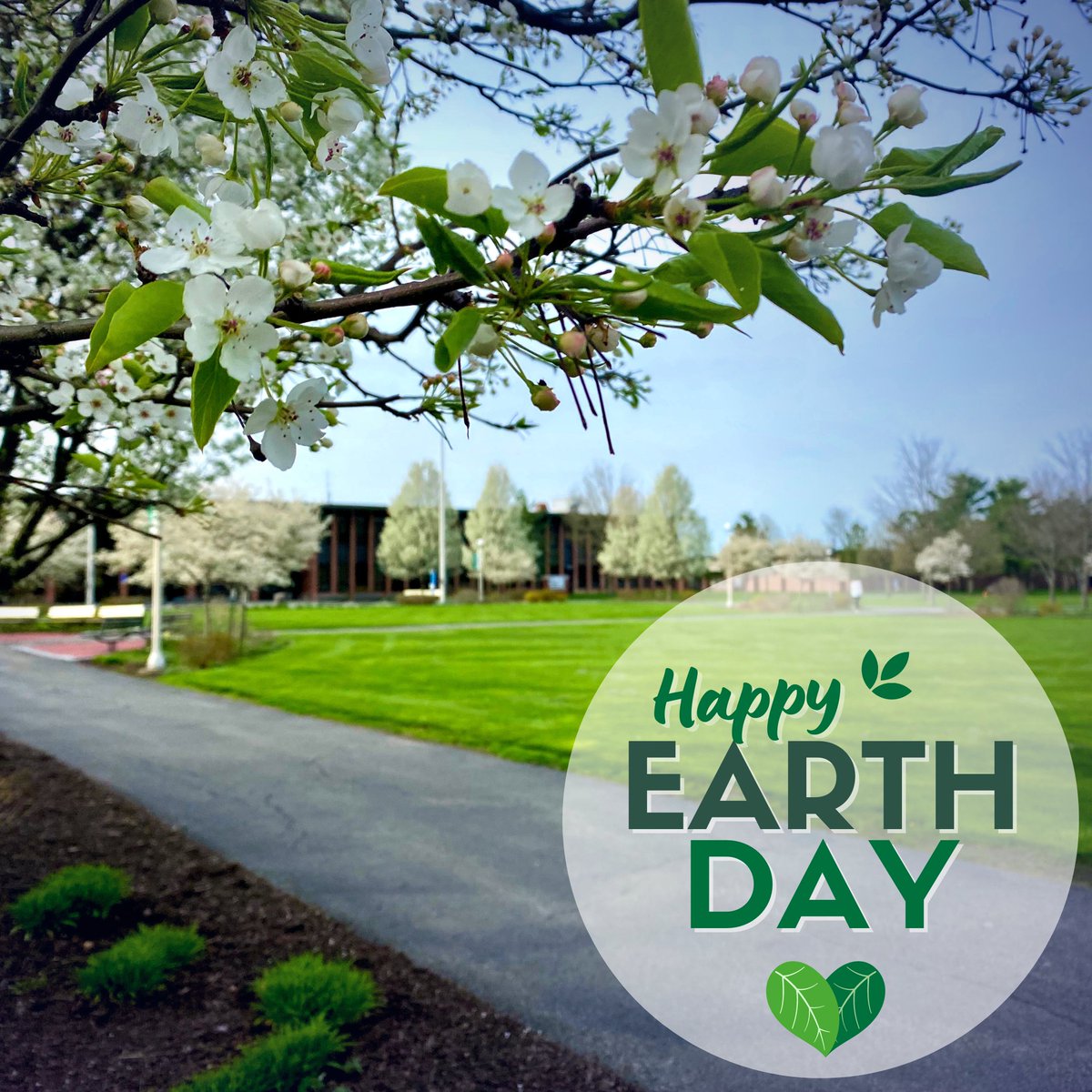 🌎🌿Happy Earth Day!🌿🌎 This year's theme—Planet vs Plastics—calls for a drastic reduction in the production of plastics, which are harmful to the environment & our health. Join us in the fight against plastic pollution—stop by the AB Lobby today any time before 2 p.m. #EarthDay