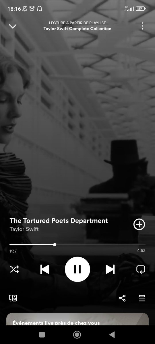 LaFrenchSwiftie's tweet photo. STOP SCROLLING 

What song are you listening to right now guys? https://t.co/sUVhIeigdL