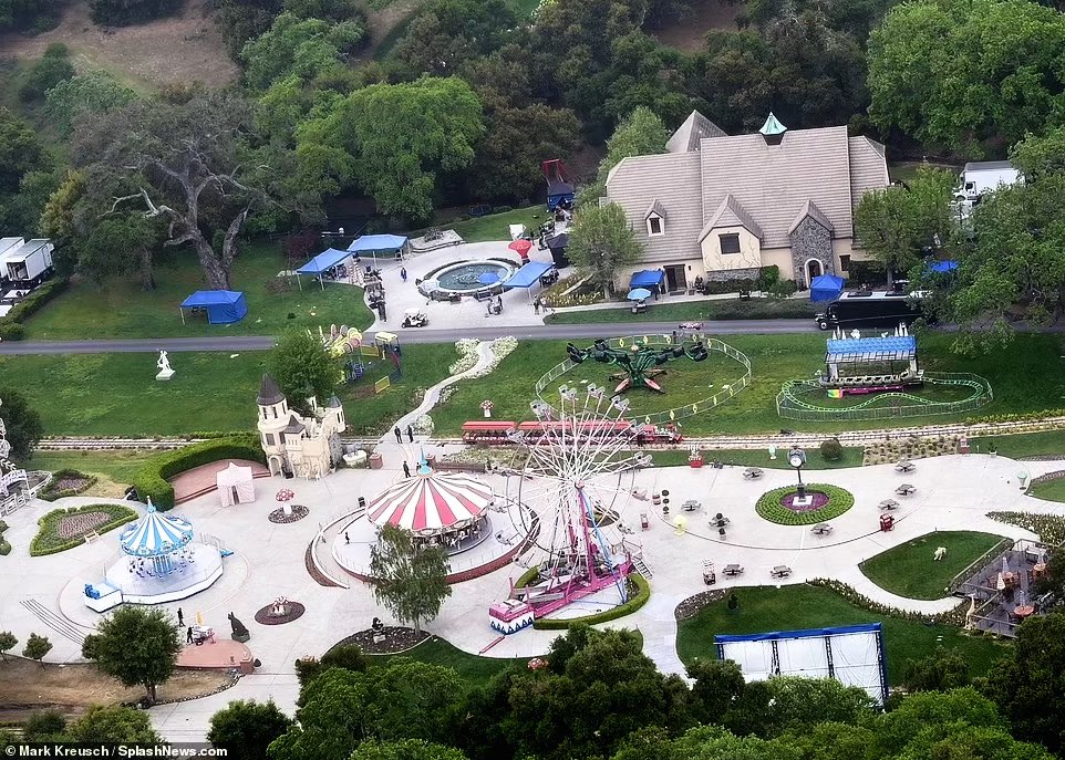 deckedoutmag's tweet photo. New images of the theme park and Neverland's restored tennis court. 🎾 #MichaelMovie https://t.co/MQggzaN0j5
