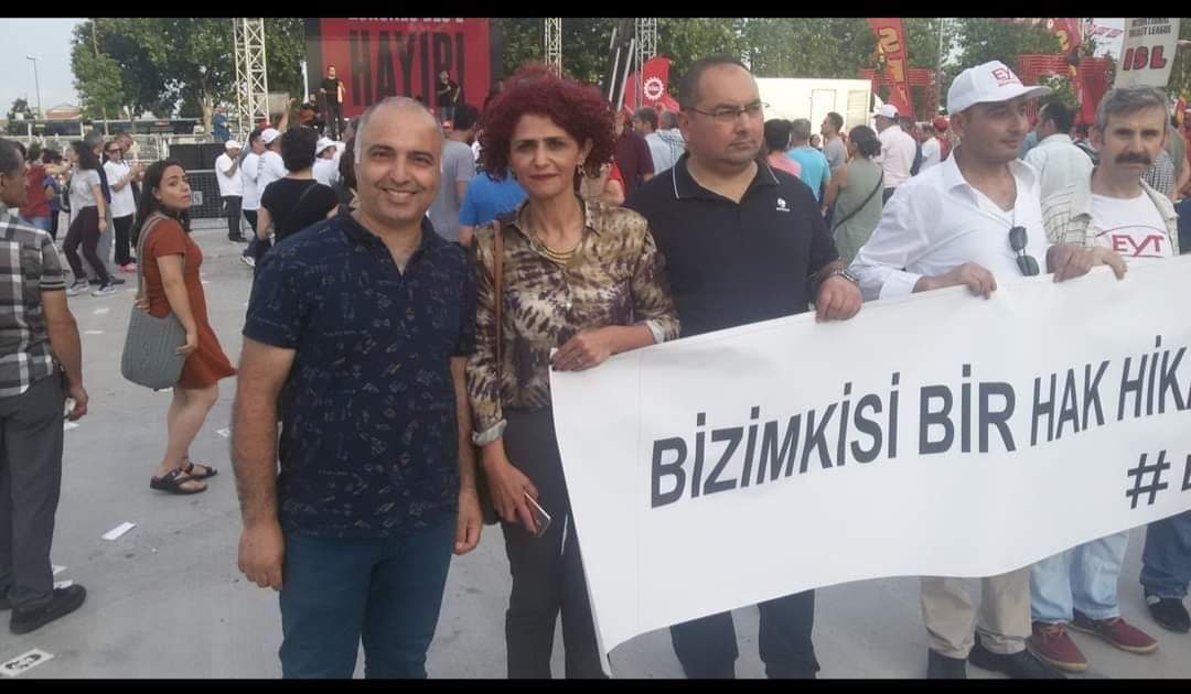 Bizlere Arzucu diyenler !!!! Bizler her daim sizlere destek verdik lakin sizler bizleri birer basamak olarak gördünüz bunun gibi arşivden 10larca var biz dava dedik siz makam mevki dediniz yazık... #EmekliYılıÇileYılıOldu #5000KısmiHaklıveAlacaklı