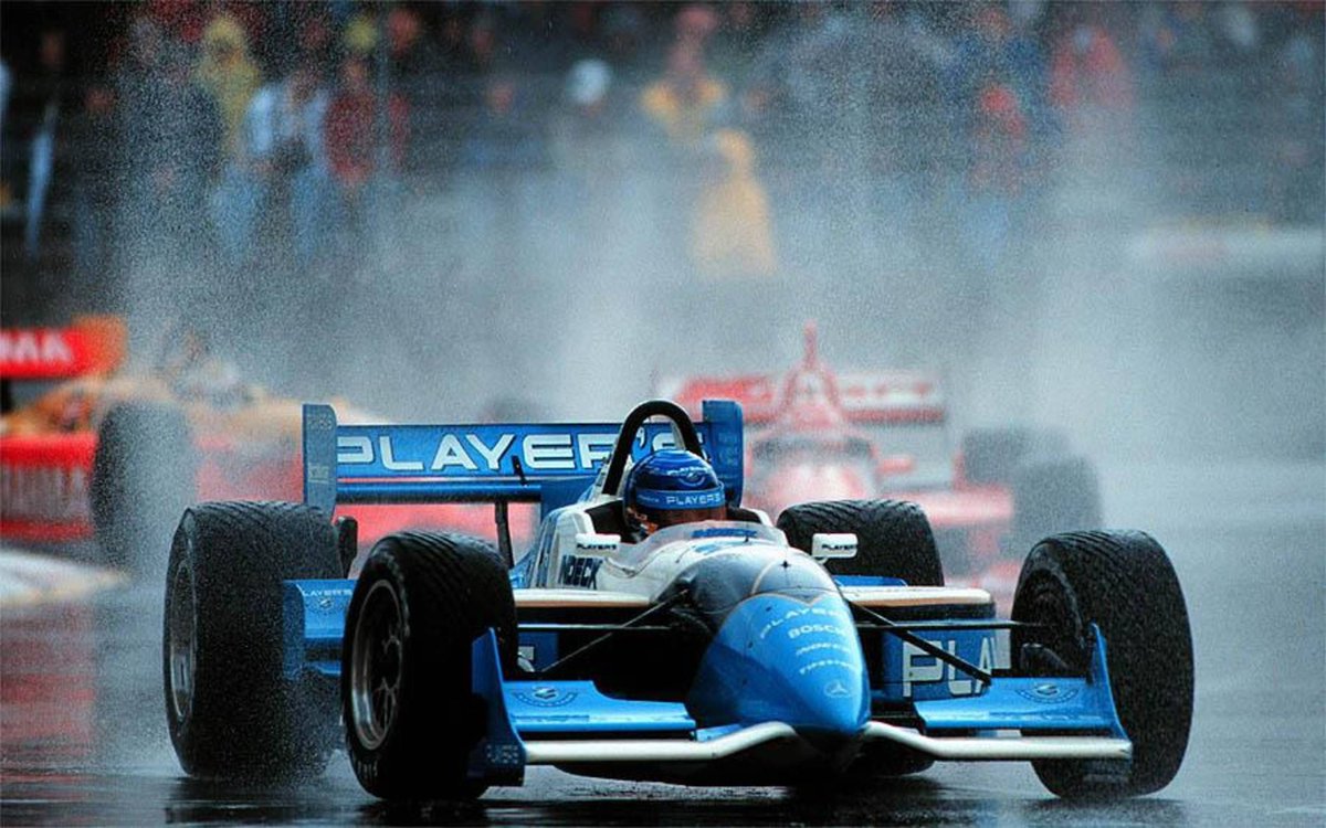 Happy Birthday to the great Greg Moore.