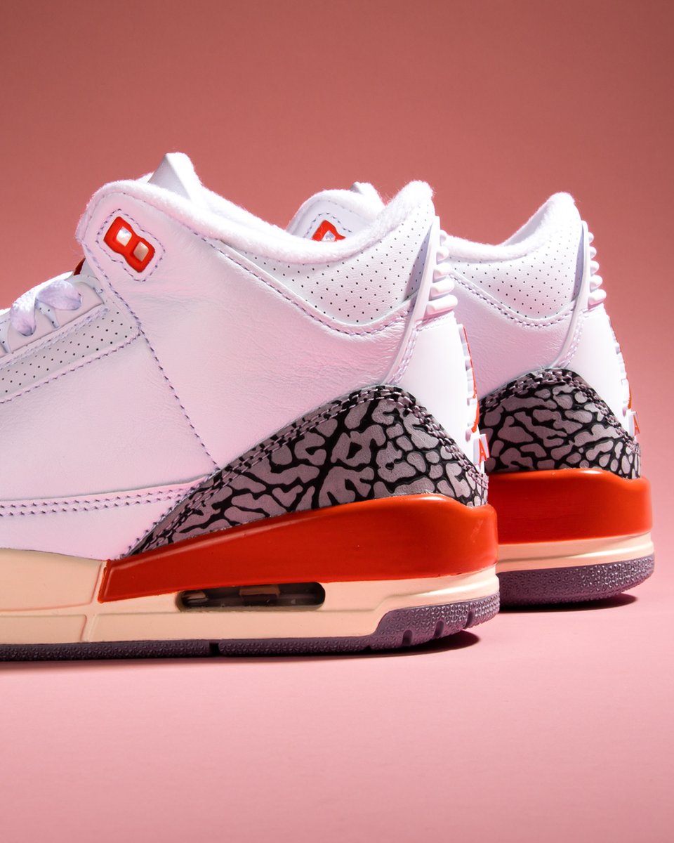 Sweet additions to your rotation 🍑 The Jordan Retro 3 'Georgia Peach' is launching 4/27 in women's & kids sizing Reservations are now open in the Foot Locker app.