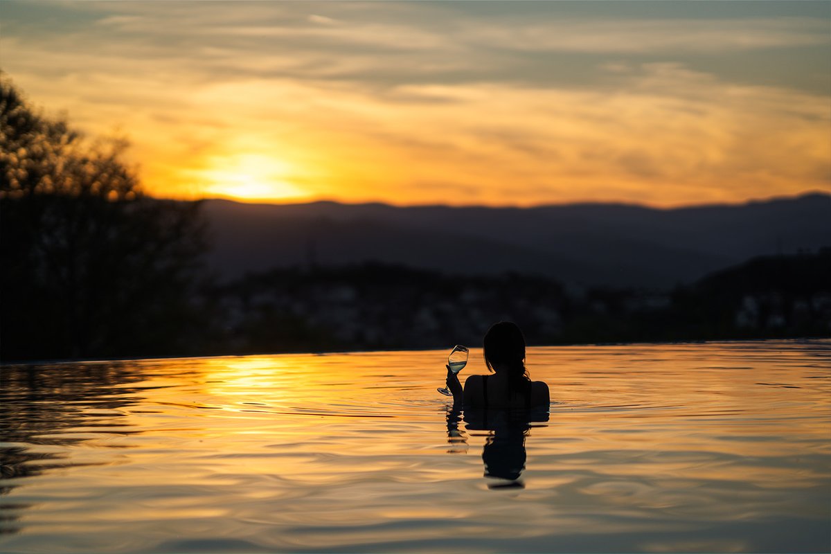 MediteSpaHotel's tweet photo. 🥂 Cheers to another beautiful sunset at Medite SPA Resort &amp; Villas! https://t.co/DSIeiB6kFP