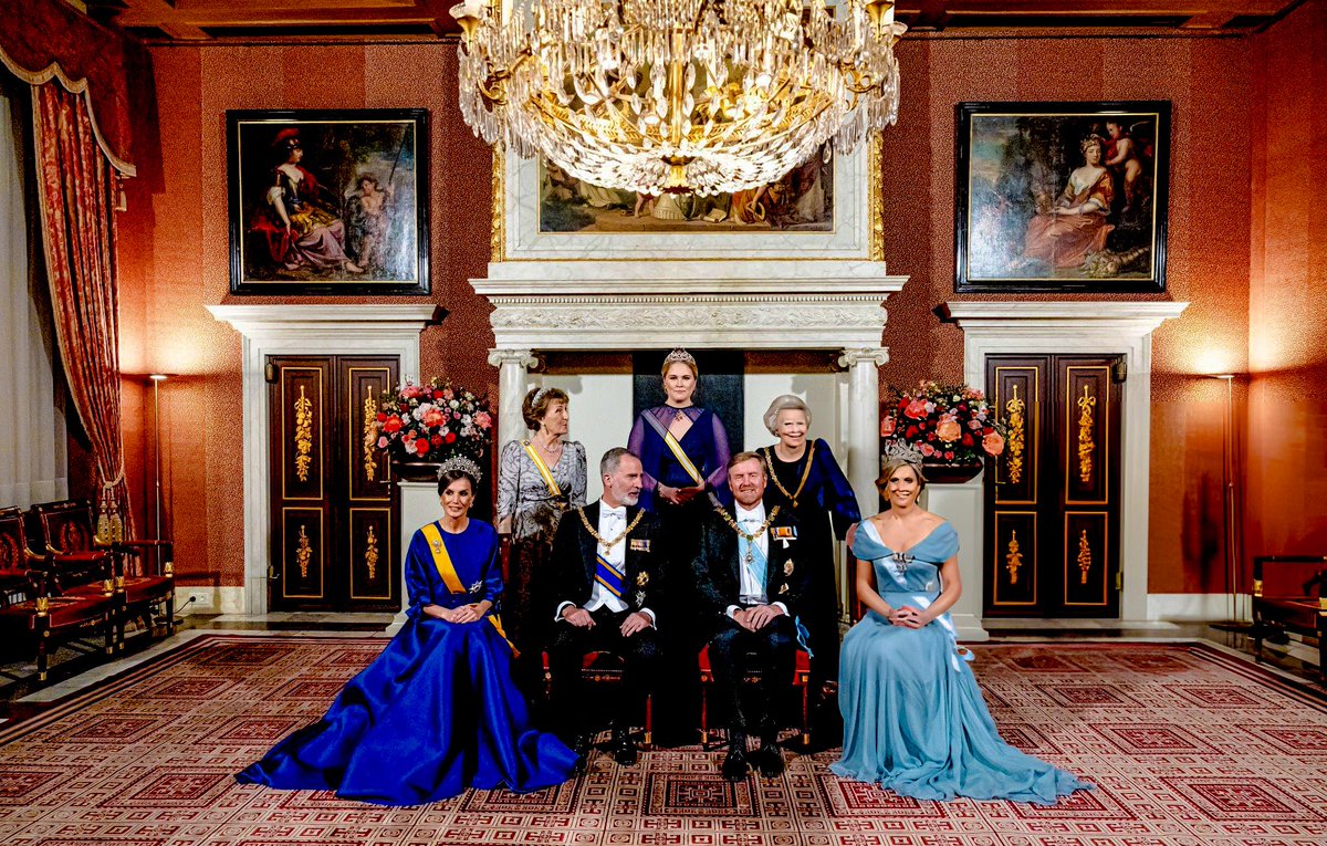 royalchildren_'s tweet photo. #KingWillemAlexander #QueenMaxima #KingFelipe VI #QueenLetizia #PrincessCatharinaAmalia #PrincessBeatrix and #PrincessMargriet attend the official state banquet on the occasion of the Spanish State Visit of King Felipe VI and Queen Letizia, in Amsterdam 🇳🇱🇪🇸 -April 17th 2024. https://t.co/1rGxrTBUAF