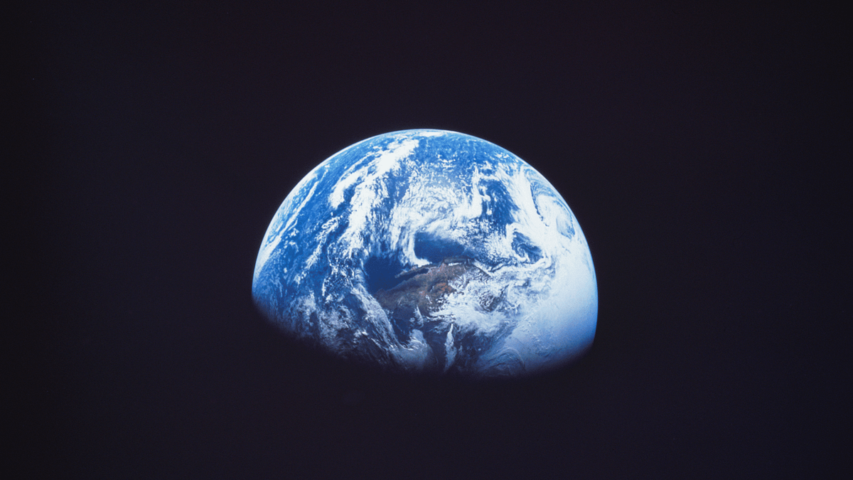 latestinspace's tweet photo. Happy Earth Day 🫶🌎 https://t.co/Ajw8hOH47b