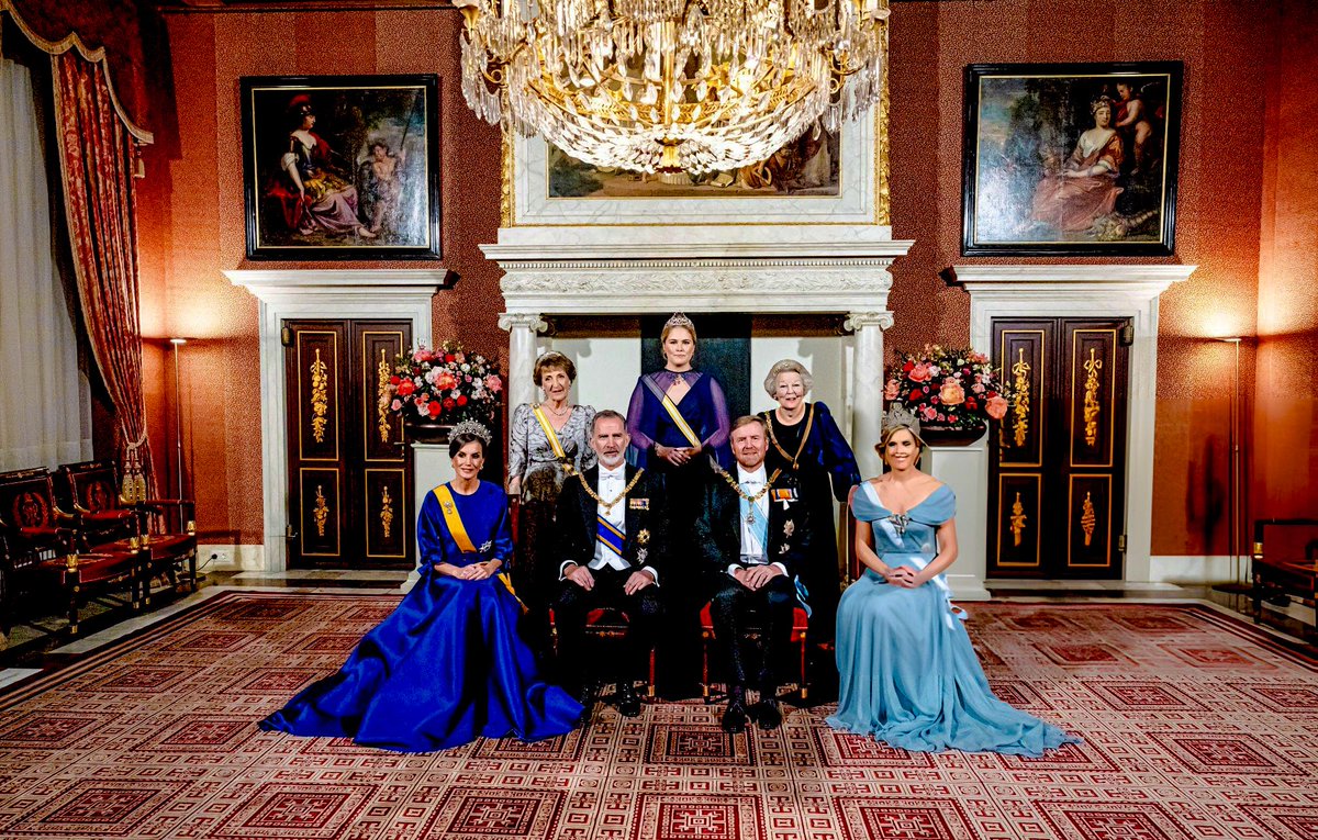 royalchildren_'s tweet photo. #KingWillemAlexander #QueenMaxima #KingFelipe VI #QueenLetizia #PrincessCatharinaAmalia #PrincessBeatrix and #PrincessMargriet attend the official state banquet on the occasion of the Spanish State Visit of King Felipe VI and Queen Letizia, in Amsterdam 🇳🇱🇪🇸 -April 17th 2024. https://t.co/VrWQFJCxFt