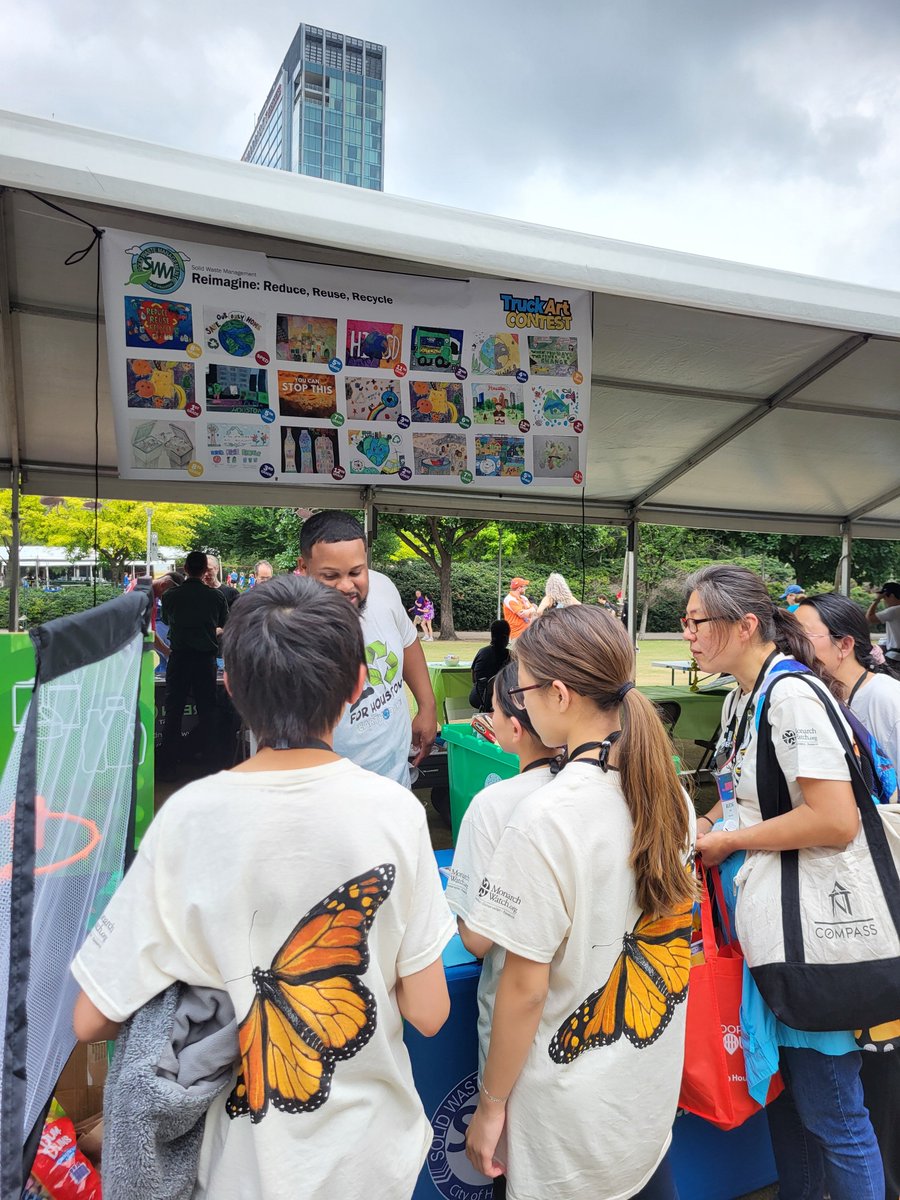 Happy Earth Day from #SWMD! 🌎🌳♻️ To Celebrate Earth Day, Solid Waste participated in the Planet Earth Celebration at Space Center Houston and Earth Day at Discovery Green. We enjoyed meeting and sharing information with everyone this weekend!