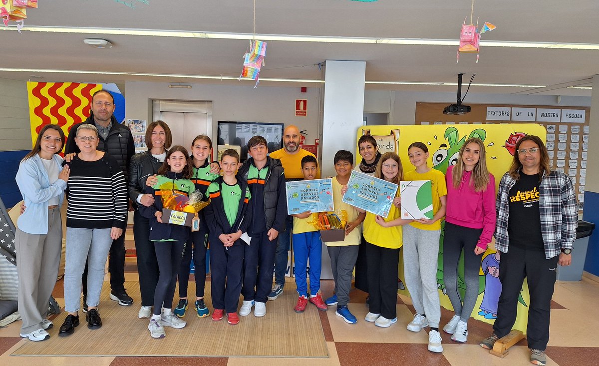 dominiquesTGN's tweet photo. 🧡💚 Dominiques Tarragona i el Col·legi de Saavedra presenten  activitat conjunta sobre l'esport del #paladós amb la participació del conseller d'Esports i Educació Sr. Berni Álvarez.
 @b5alvarez @TGNAjuntament
#somDominiquesTGN🌟
❤️ L'escola que t'estima ❤️ 
@EscolaSaavedra https://t.co/Ba0GetSNJx