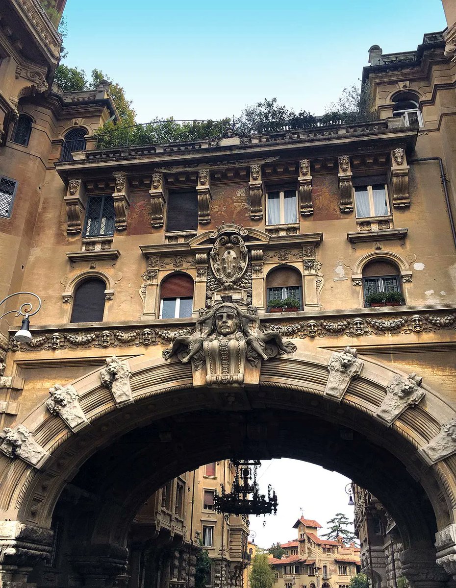 6. Quartiere Coppedè Rome isn't all Classical and Baroque grandeur. There's a small pocket of fantastical architecture: from Medieval to Art Nouveau. It was built between 1921 and 1927 to Gino Coppedè's designs — Italy’s Gaudí.