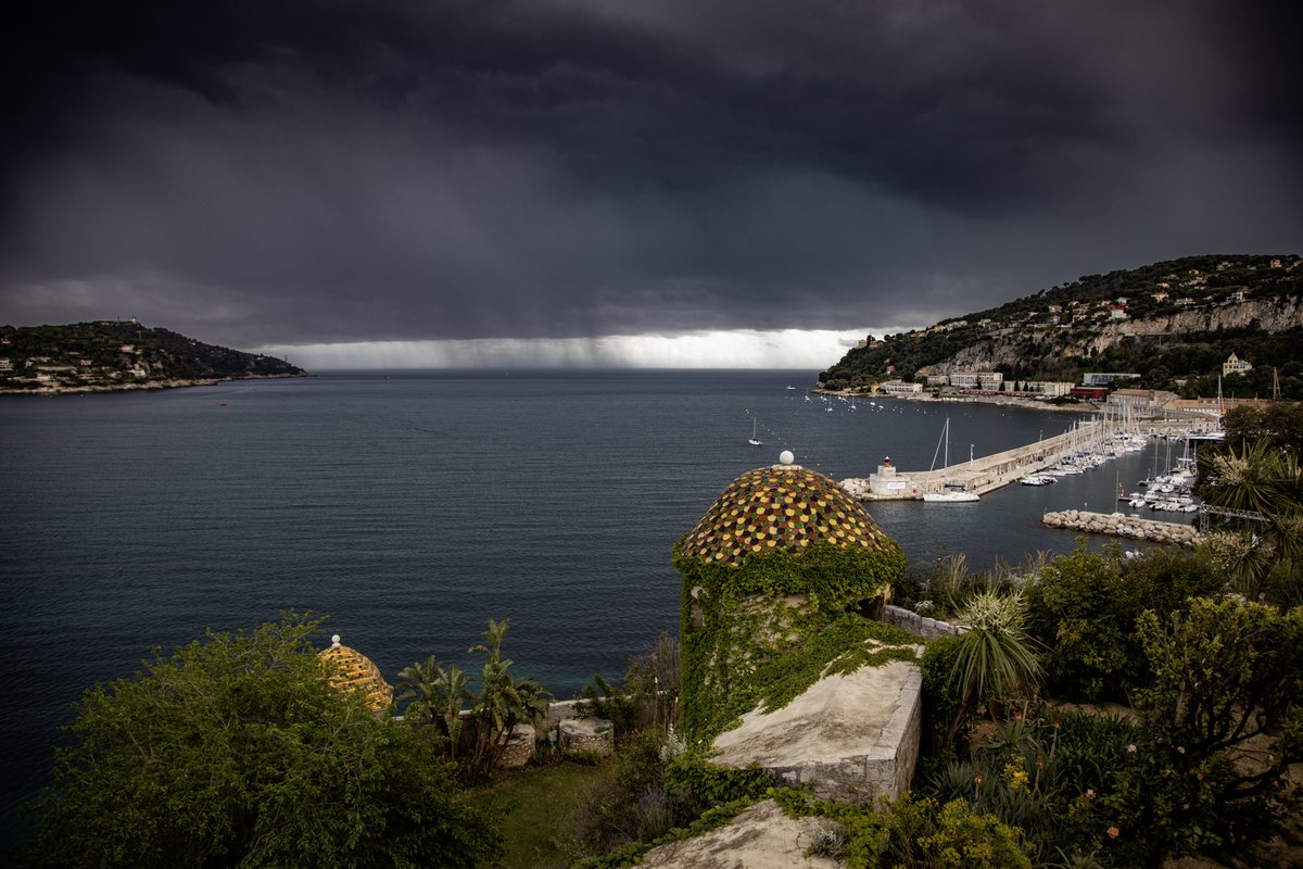 Villefranche06 tweet picture