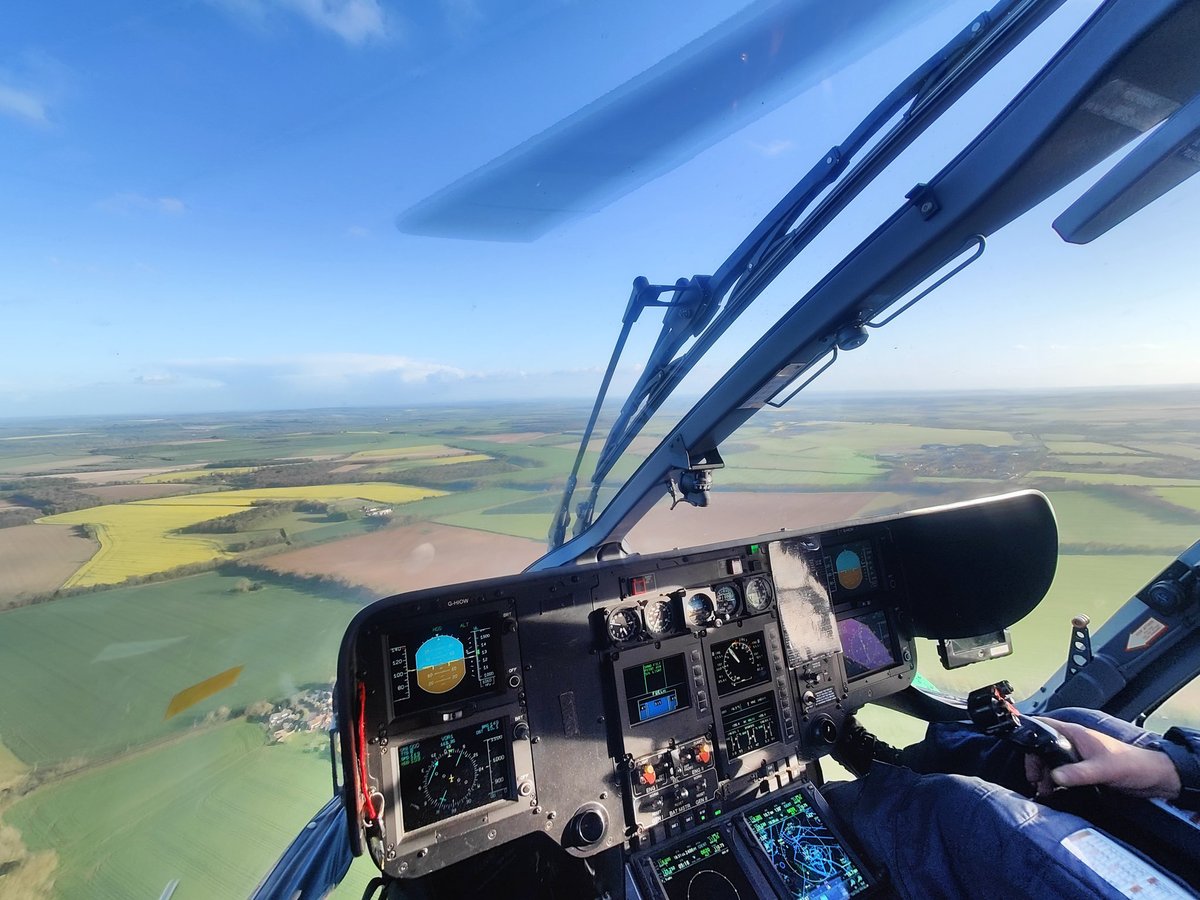 MISSION REPORT: We responded to 45 emergencies across our region last week. This included: 30 incidents by air. 🚁 15 incidents by road. 🚗 Your support keeps us flying and saving lives. 💚💛 #ViewFromTheCrew captured last week by Specialist Paramedic Dave 📸🚁