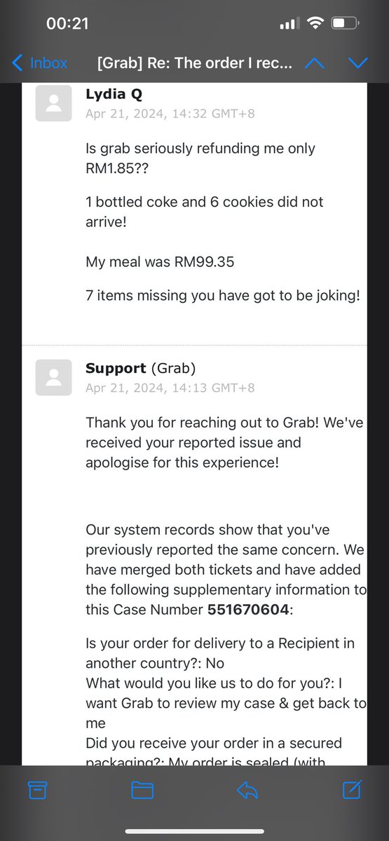 buxie_'s tweet photo. @GrabMY Give me my money back!!!! 7 items not received and you refund me RM1.85 only???? Spend RM100+++ and you refund that small amount??!! https://t.co/OqU2RSZti8