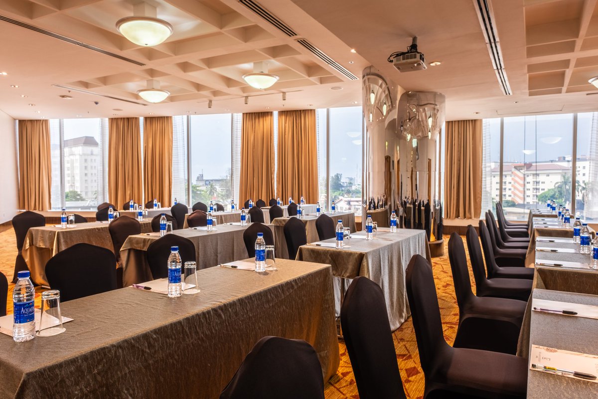 Elevate your meetings with our state-of-the-art, luxury meeting rooms at Lagos Continental. Our 50% discount still runs through till April 30th. Book now for an unparalleled experience!

📞: 234 (0) 12366666

📩: eventsgrp@thelagoscontinental.com

#lagoscontinental #MeetingRooms