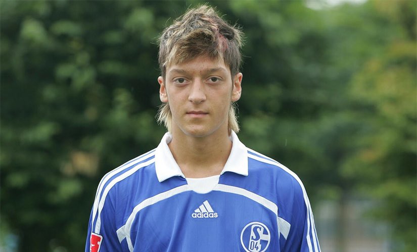 Why are we never talking about this Mesut Ozil trim?