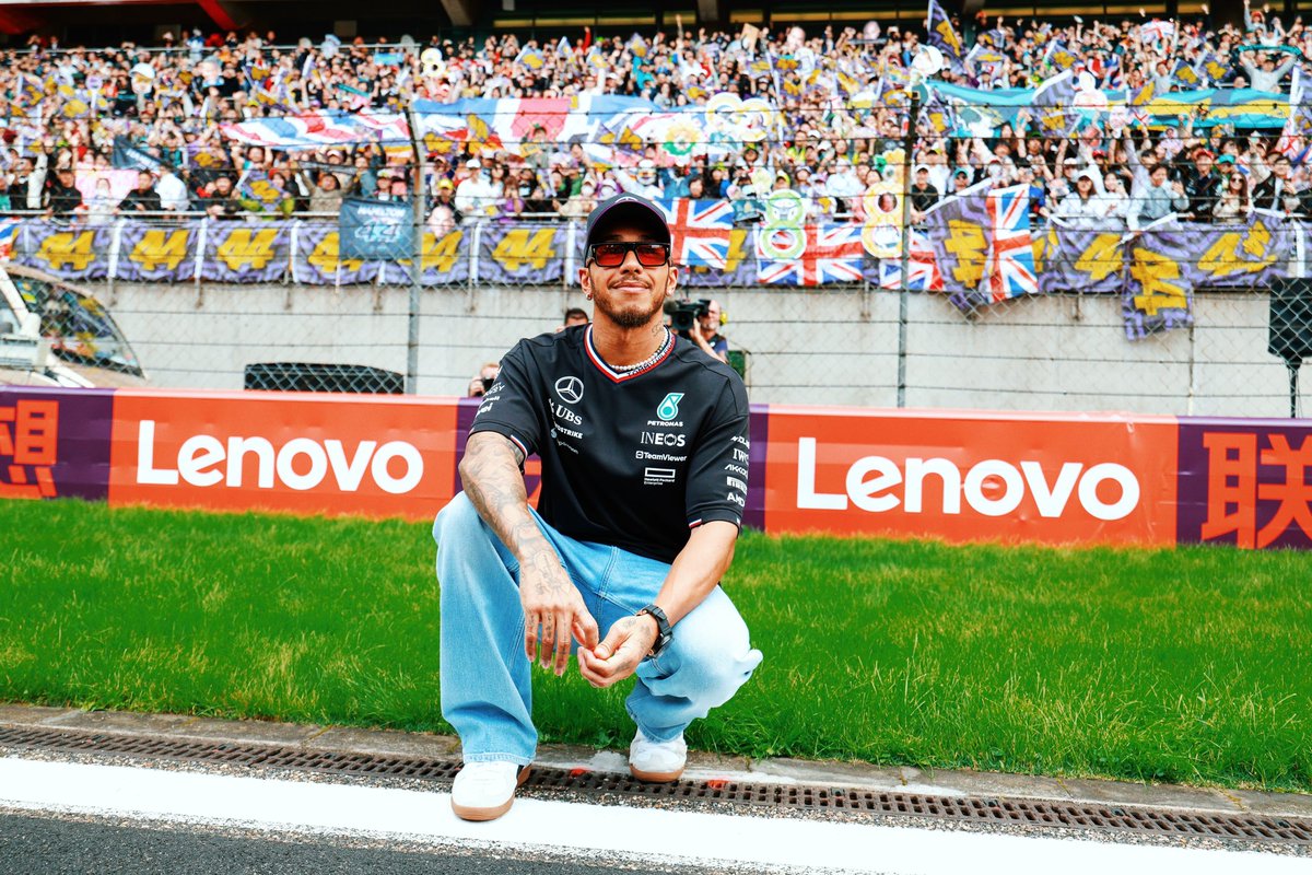 Lewis Hamilton tweet media