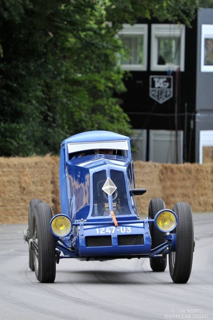 自動車 Renault 40CV des Records 1926 Renault Classic: The 1926 speed record Renault 40 CV brought back